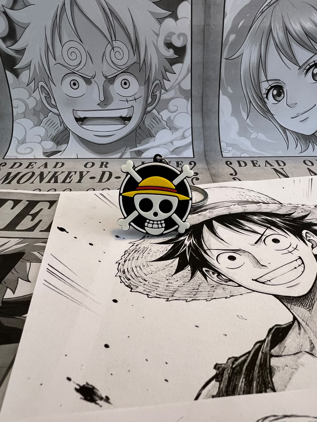 Porte-clés Crâne One Piece - Jaune / Rouge / Noir / Blanc